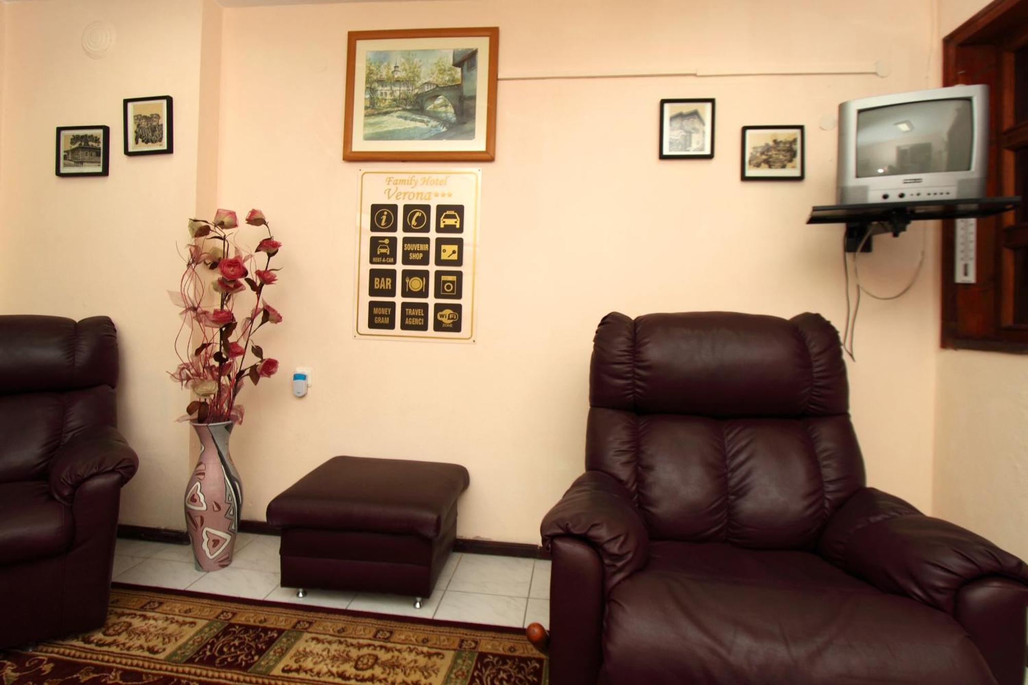 סוזופול Family Hotel Verona מראה חיצוני תמונה