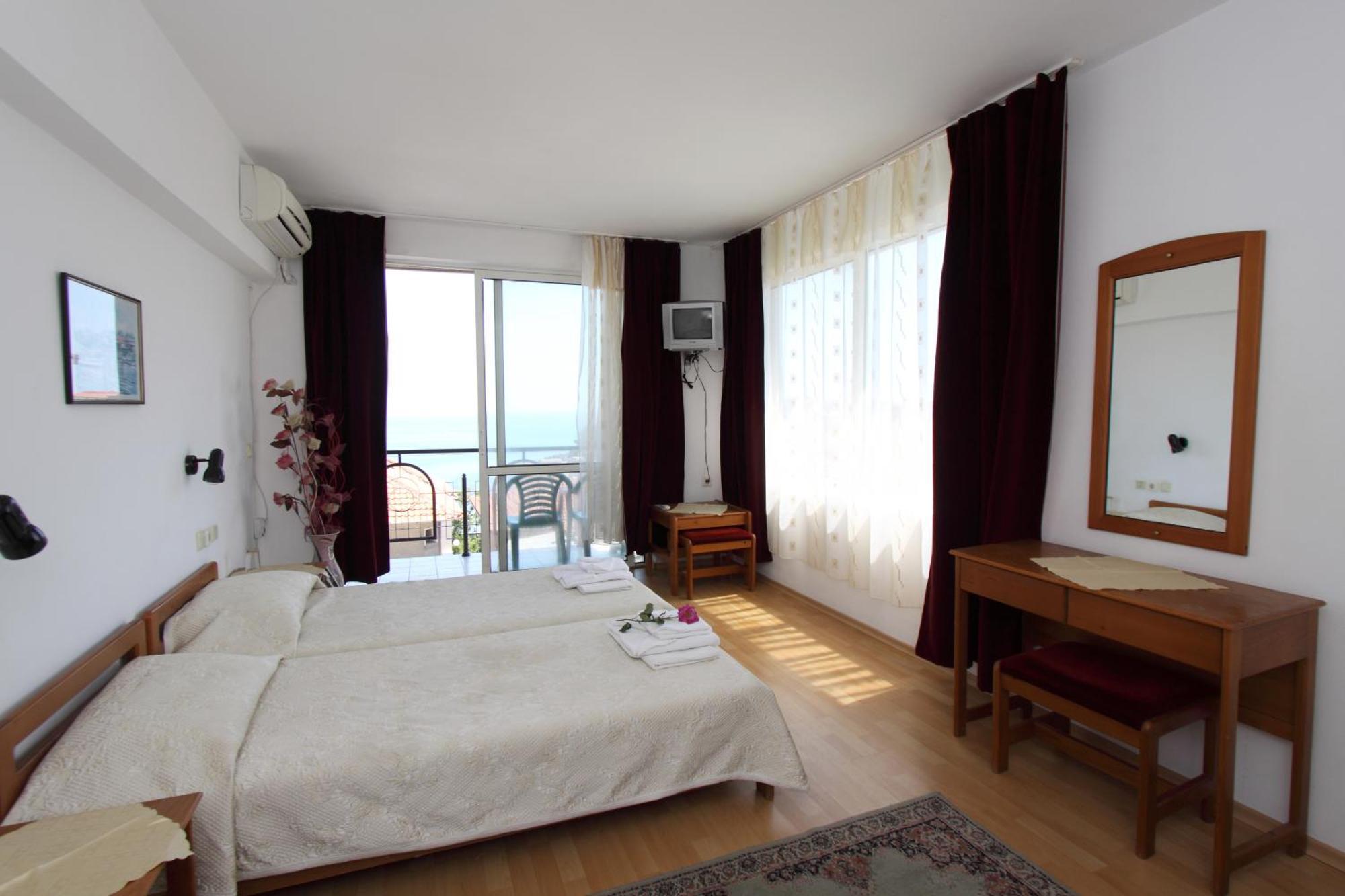 סוזופול Family Hotel Verona מראה חיצוני תמונה