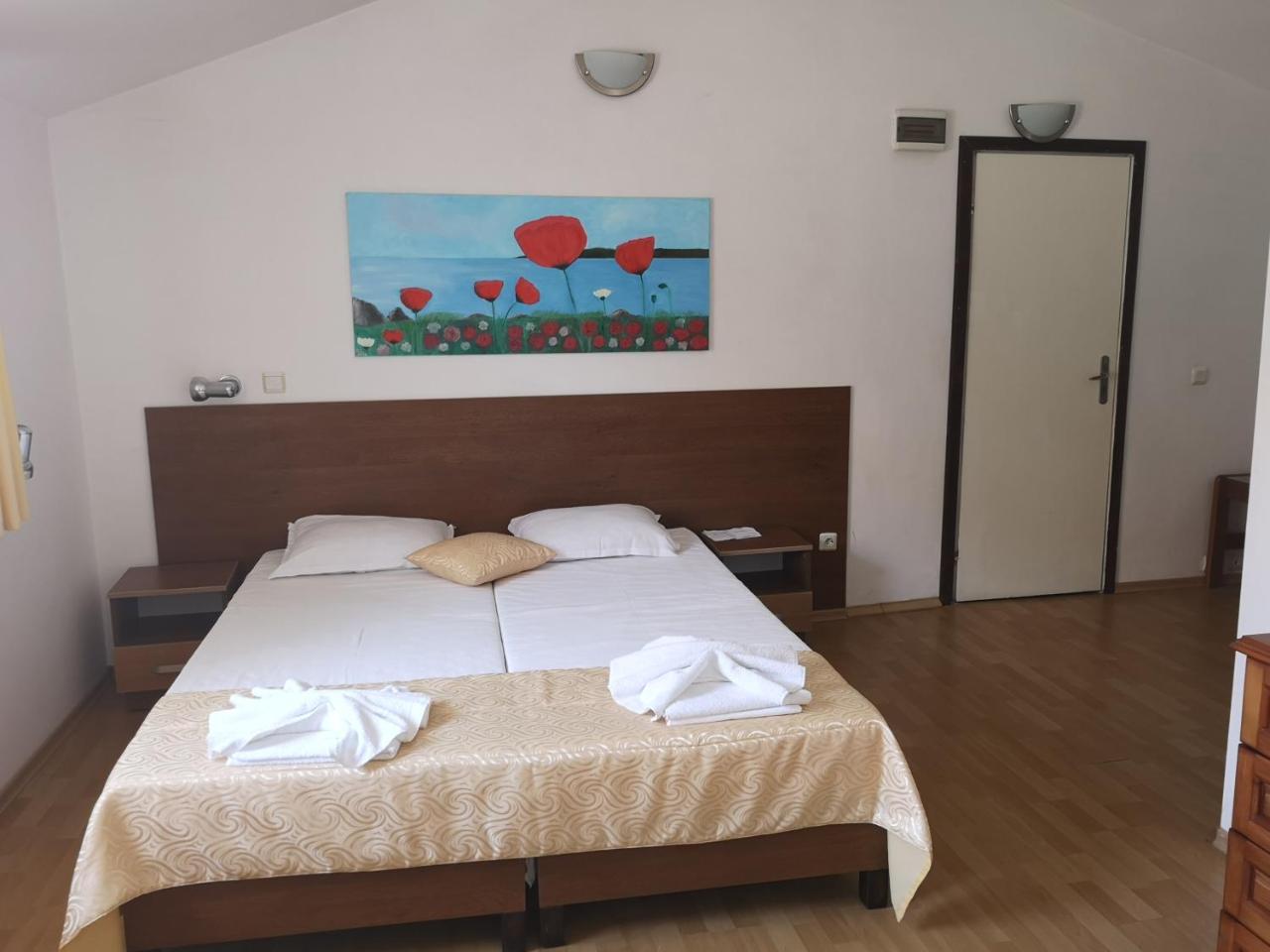סוזופול Family Hotel Verona מראה חיצוני תמונה